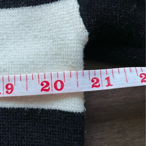 Zara Women’s Small Cropped Black and White Polo Collar Shirt - Picture 7 of 8